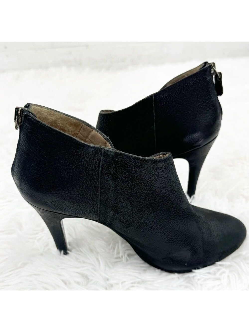 Massimoโ Dutti Pebbled Leather Stiletto AnkleโBooties